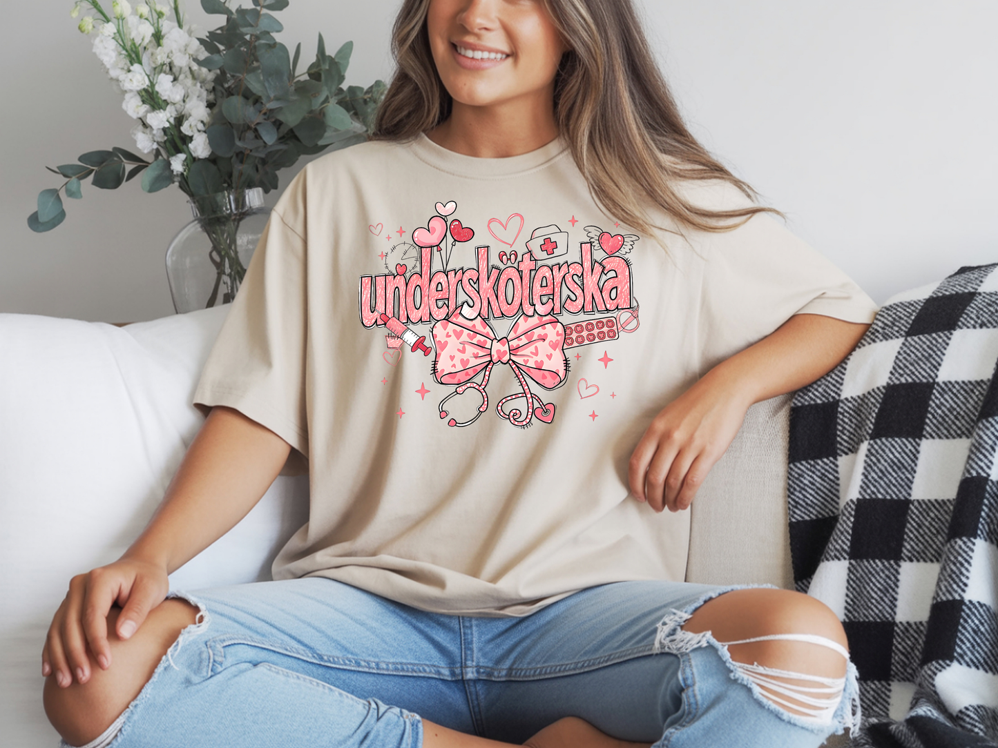 T-Shirt Undersköterska | Rosa Hjärtan