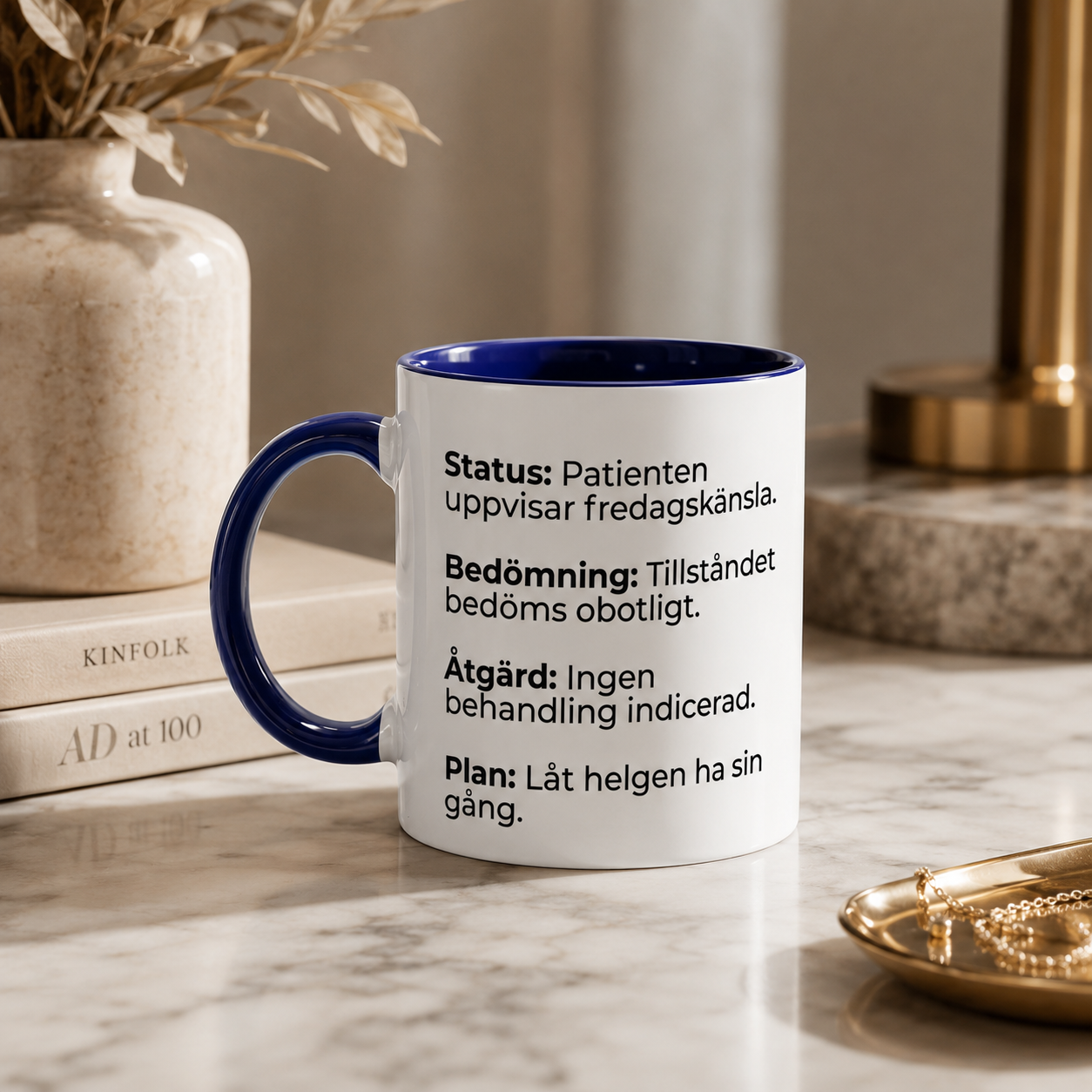 Journalgrodan - Fredagskänsla – Mugg i Keramik med Färgdetaljer 325ml 🩺🤍